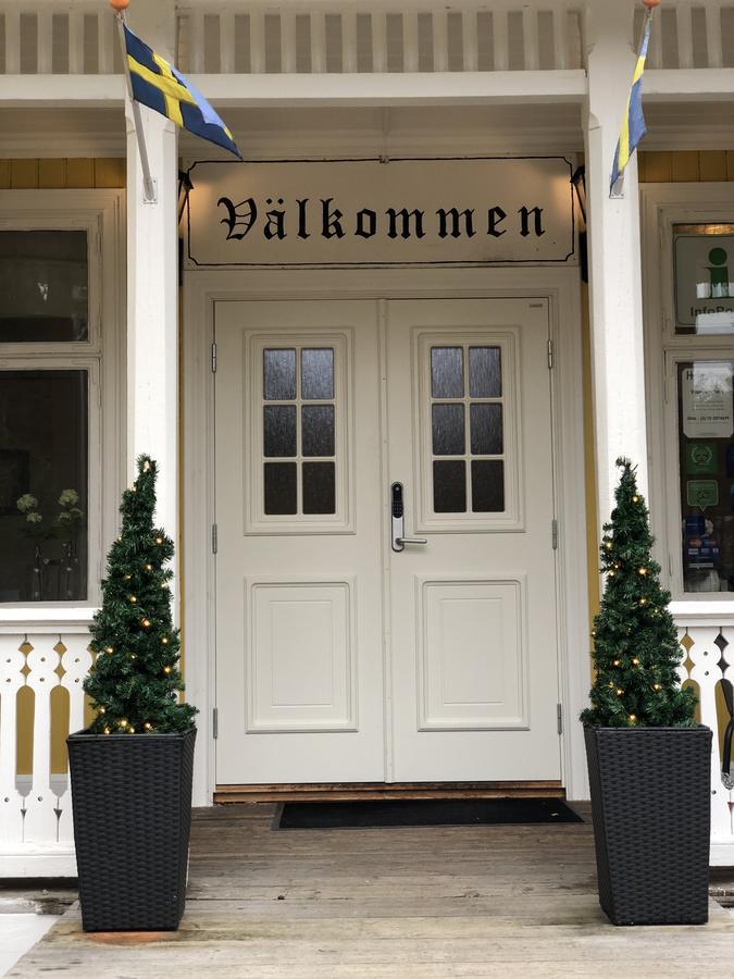 Hedenstugan B&B Hotel Bergby Buitenkant foto